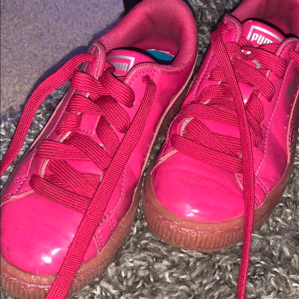 pink pumas